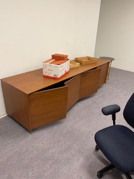 [#D5-26] Wooden 4-Door Credenza