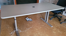 [#E1-23] Desk, 60 x 35 x 29"