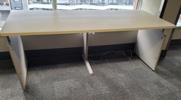 [#E1-36] Desk, 72 x 30 x 28"