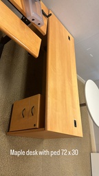 [#E3-71] Maple Desk with Ped