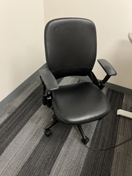 [#B13-38] Steelcase Leap Task Chair