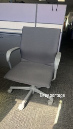 [#B13-10] Chaise de travail Steelcase Protégé grise