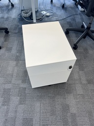 [#D16-20] Rolling Cabinet 