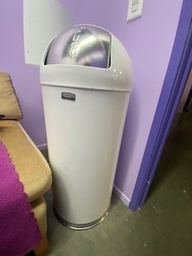 [#00-178] White trash can