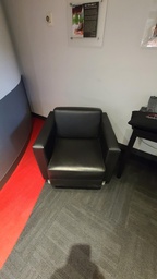 [#B12-8] Leather Lobby Chair