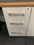 [#D16-15] 3 Drawer Cabinet (15LX27.5Hx18P)