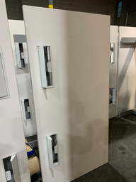 [#C20-22] 5 FT DESK W/WHEELS