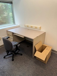 [#E4-17] Metal Desk Straight 