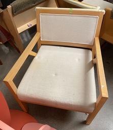 [#B12-61] White Lounge Chair