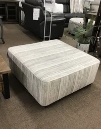 [#B11-151] Lounge Ottoman  (25Wx19.50x17H) (photo representation)