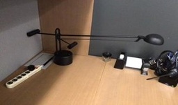 [#I6-16] Black Desk Lamp