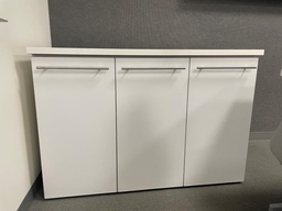 [#D5] White Credenza, 3-Door: 48”W x 32 ½ ”H x 25” D