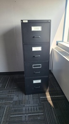 [#D9-68] Filing cabinet - 18"×28"x52" tall