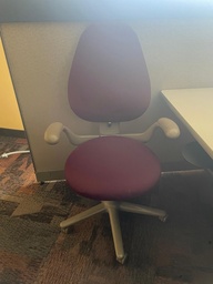 [#B13-26] Misc Task Chair
