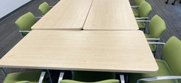 [#C8-4] Folding Tables