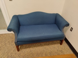[#B6-404] Blue Couch 62x33x32 - 1