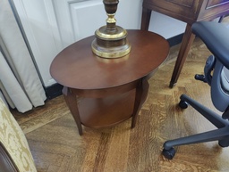 [#C11-567] End Table 26x17x19