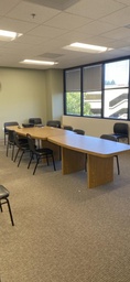 [#C6-1012] 71.5”36”29” Conference table