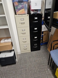 [#D11-1041] 4 drawer file cabinet