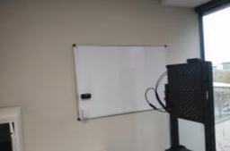 [#F5-18] Magnet Board