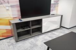 [#D5-27] TV Stand