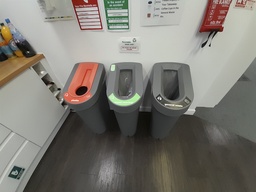 [#G4-28] Kitchen recycing bin