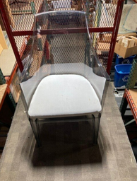 [#B12] Lounge Chair, Plastic legs and Back, White seat