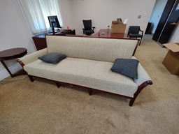 [#B6-107] Seating