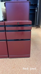 [#D16-47] Red Pedestal