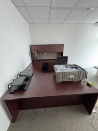 [#E9-25] U-Shape Private Office - Wood