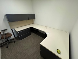 [#E8-34] Private Office - Metal
