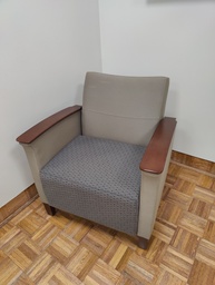 [#B12-676] Seating