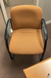 [#B8-69] Orange Guest (1 damaged)