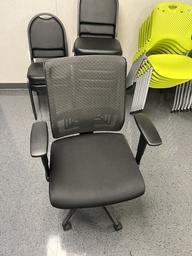 [#B13-3] Black mesh task chair