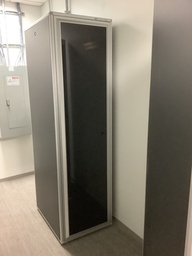 [#H15-62] Server Cabinet