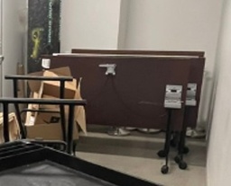 [#C4-264] Table - Seated White top / black legs 66"