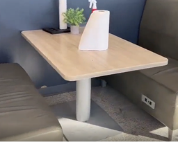 [#C2-7] Light Wood Table