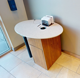 [#C4-6] Cheque Desk #2