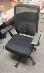 [#B13] Black Mesh Task Chair