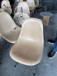 [#B8-46] Eames Chair