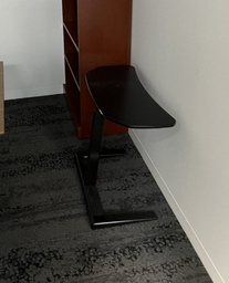 [#C11-12] Small table