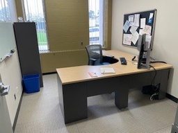 [#E6-7] L-Shape Desk W/2 Peds - 1 Bbf &amp; 1 Ff 