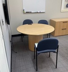 [#C4-134] Round Table 