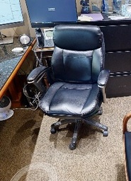 [#B5] Black Leather Exec Chair
