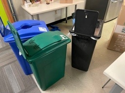 [#G3-16] Garbage/recycle/compost bin