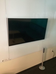 [#H16-18] Samsung 49” 