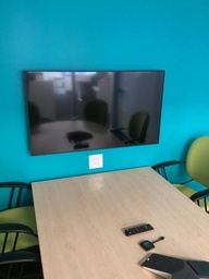 [#H16-19] Samsung 49” 