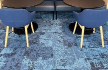 [#B9-1] Blue Chair