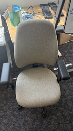 [#B13-29] White task chairs (photo representation)