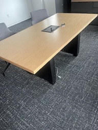 [#C5-19] CONFERENCE TABLE W/PANEL BASES